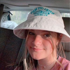 Meet your Posher, Laney